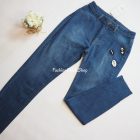 Calzedonia farmernadrág kitűzőkkel