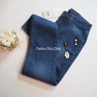 Calzedonia farmernadrág kitűzőkkel